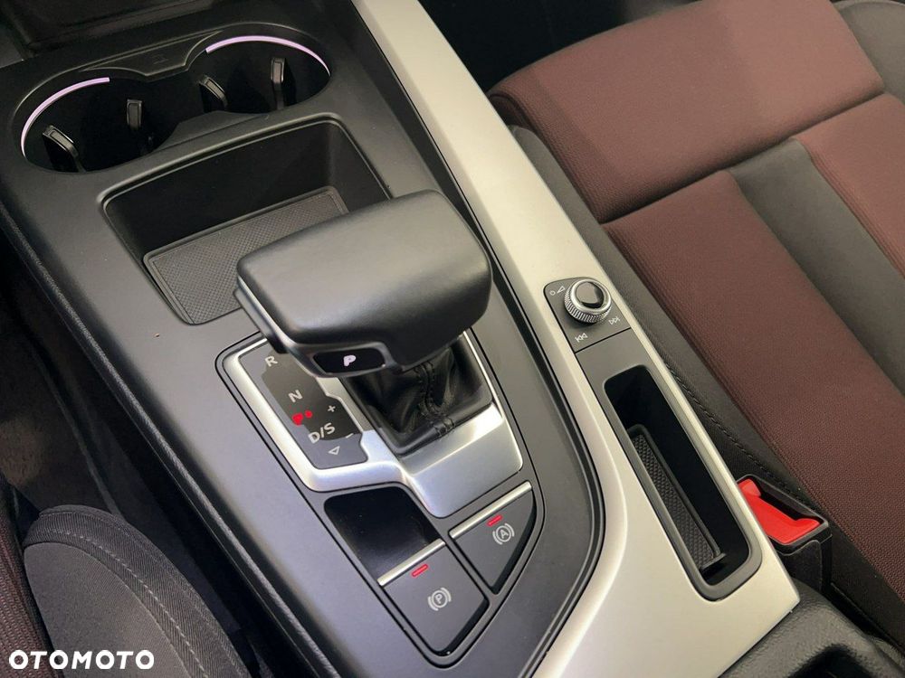 Audi A4 Allroad - 18