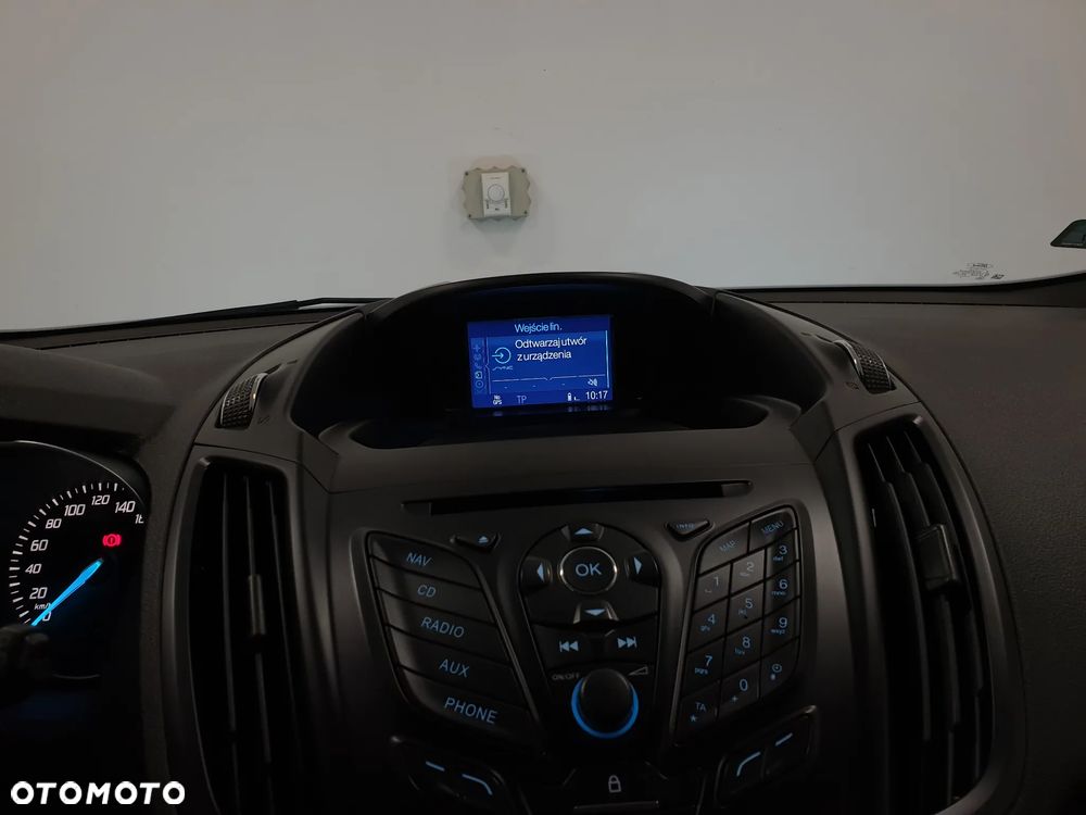 Ford Kuga - 17