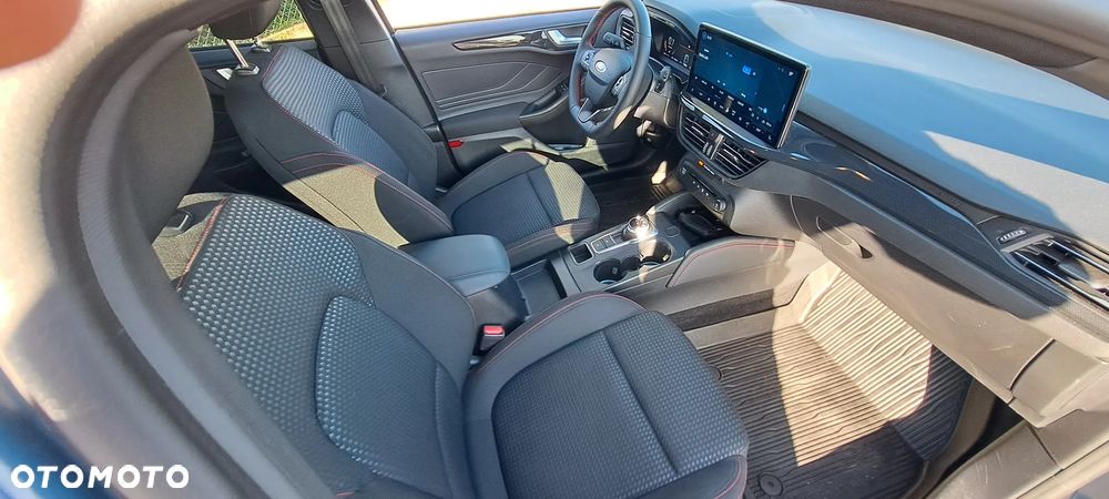 Ford Focus SW 1.5 EcoBlue S&S ST-LINE - 19