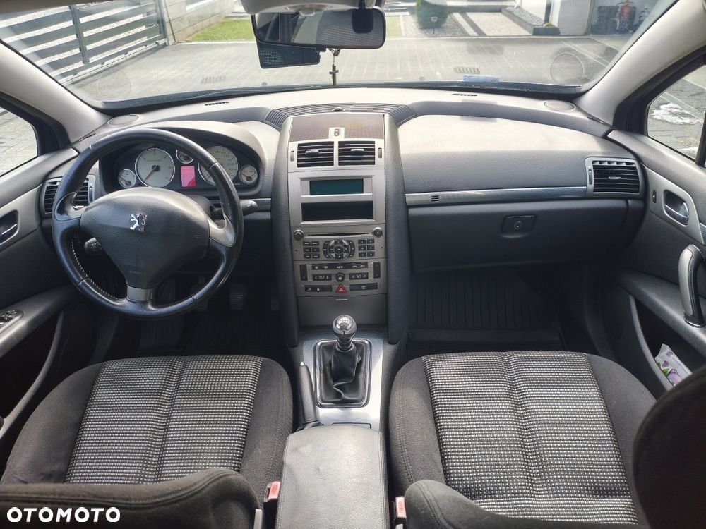 Peugeot 407 - 5