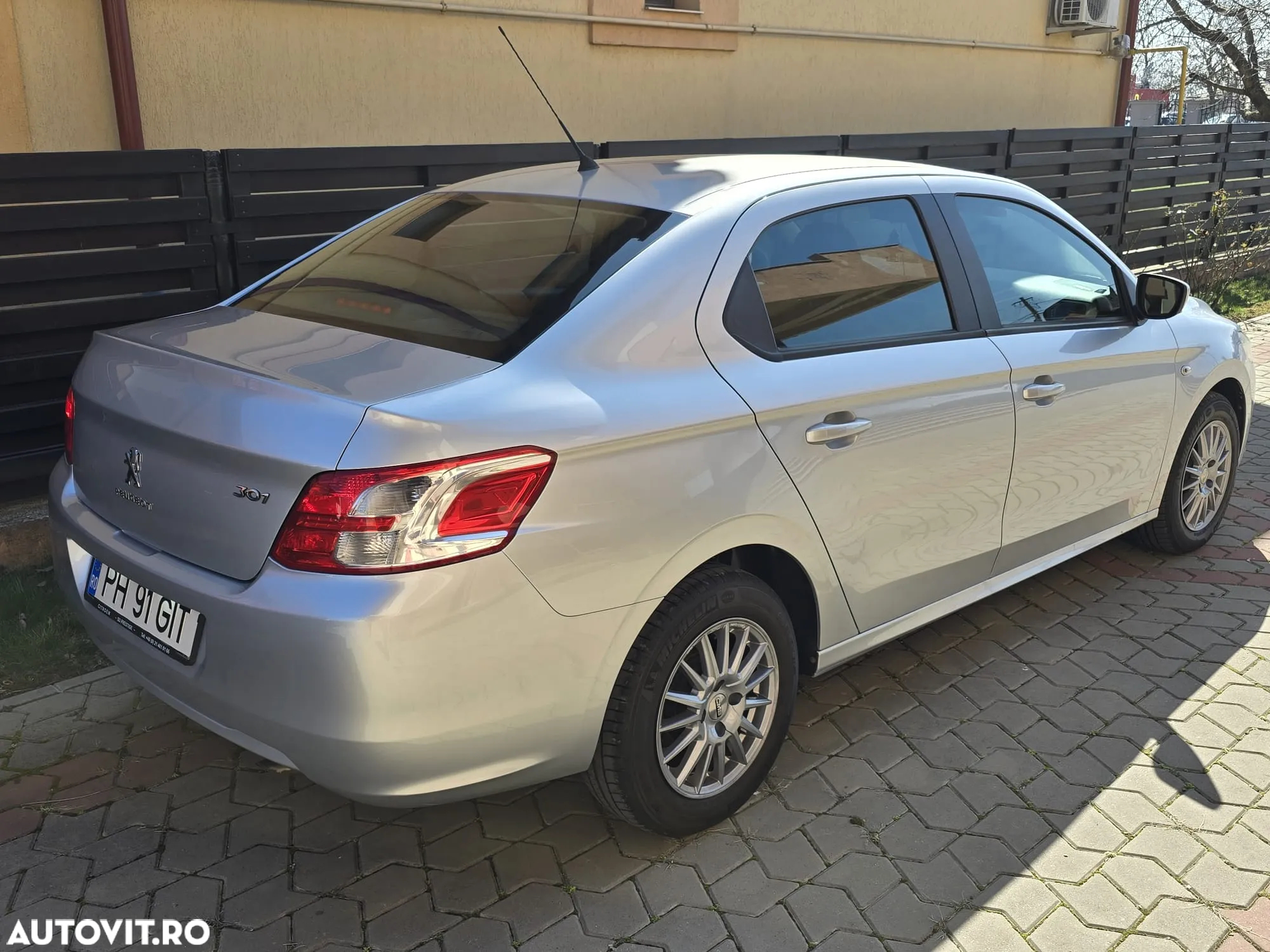 Peugeot 301 1.6 HDI FAP Access - 6