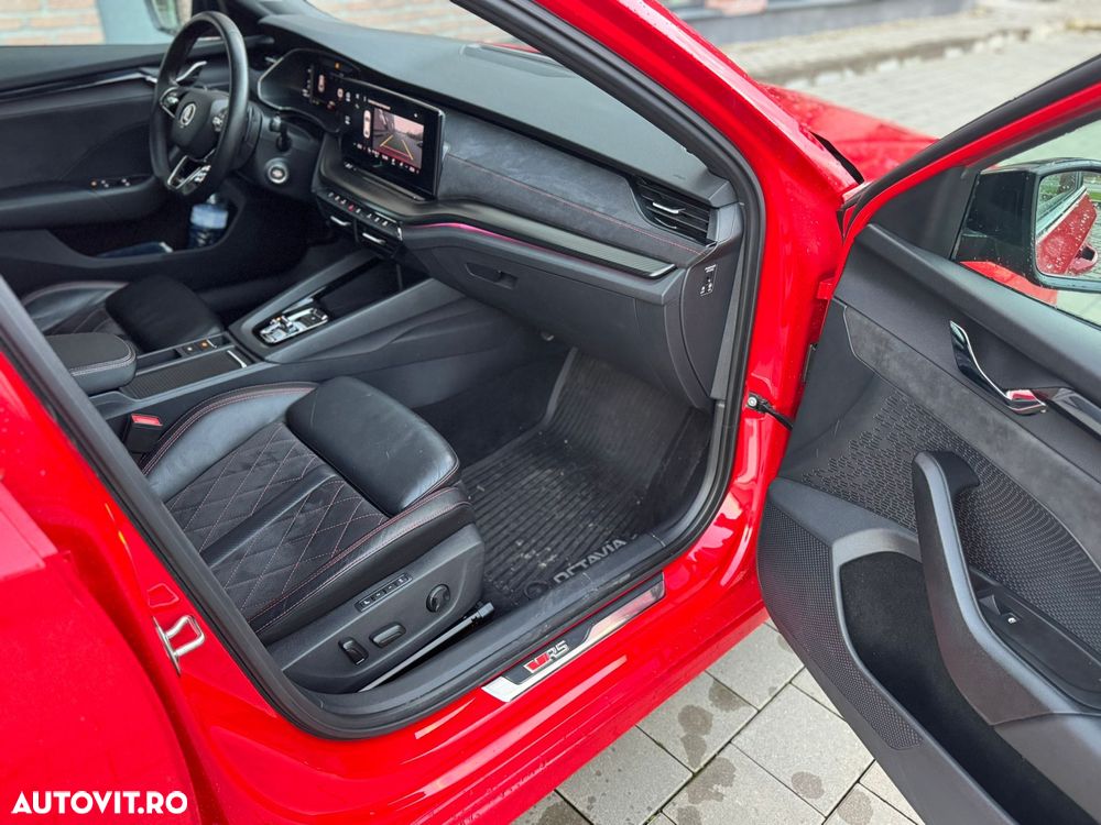 Skoda Octavia 2.0 TDI DSG RS - 13