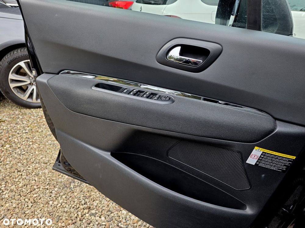 Peugeot 3008 2.0 HDi Allure - 20