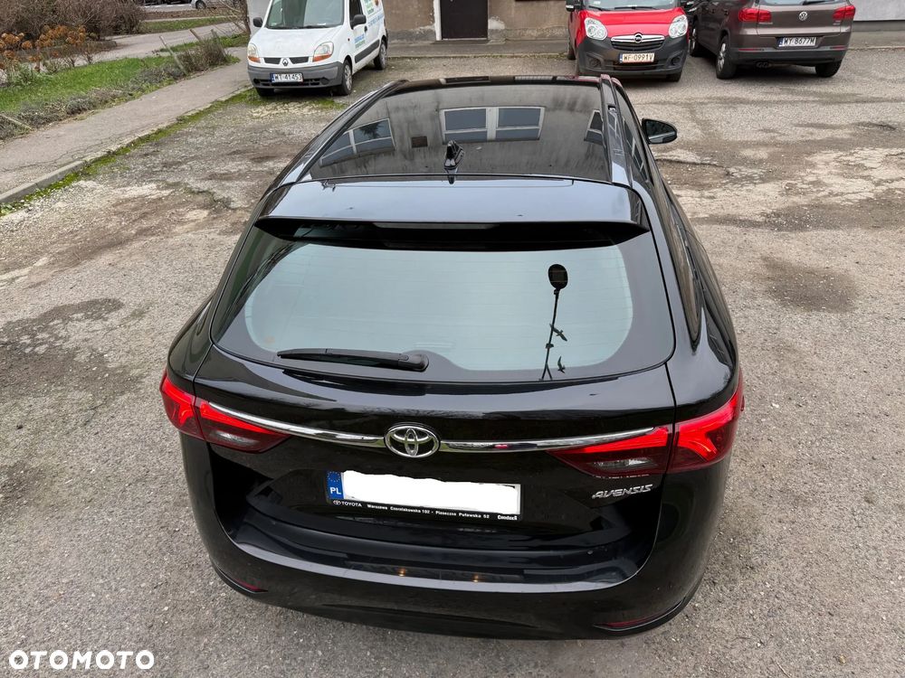 Toyota Avensis 2.0 Multidrive S Executive - 11