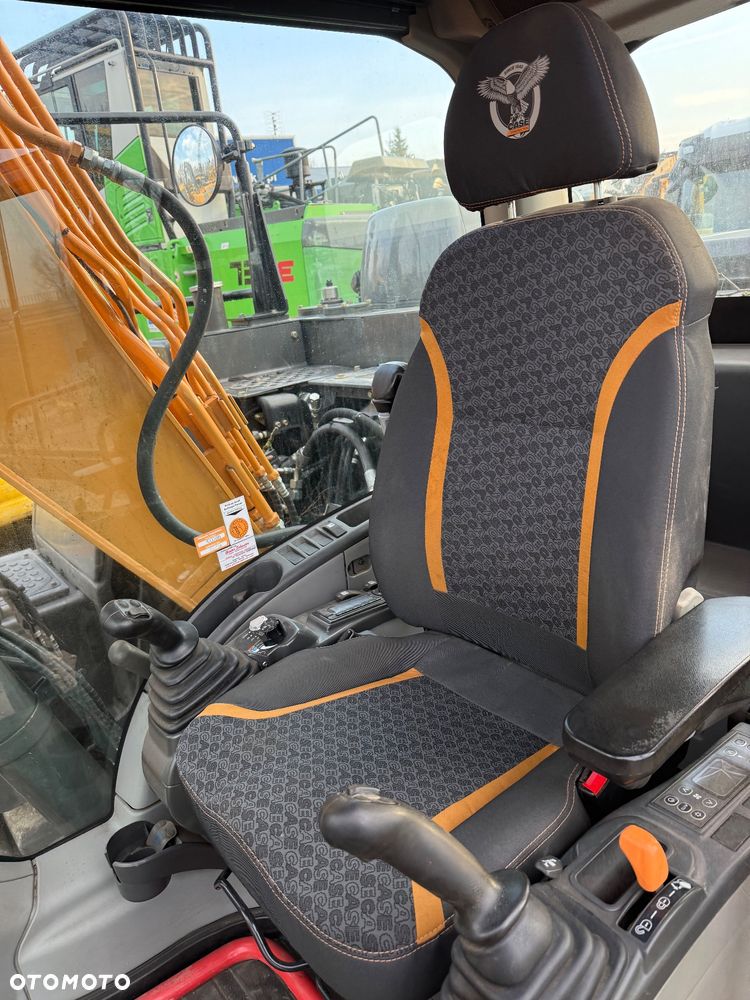 Case CX130D - 4