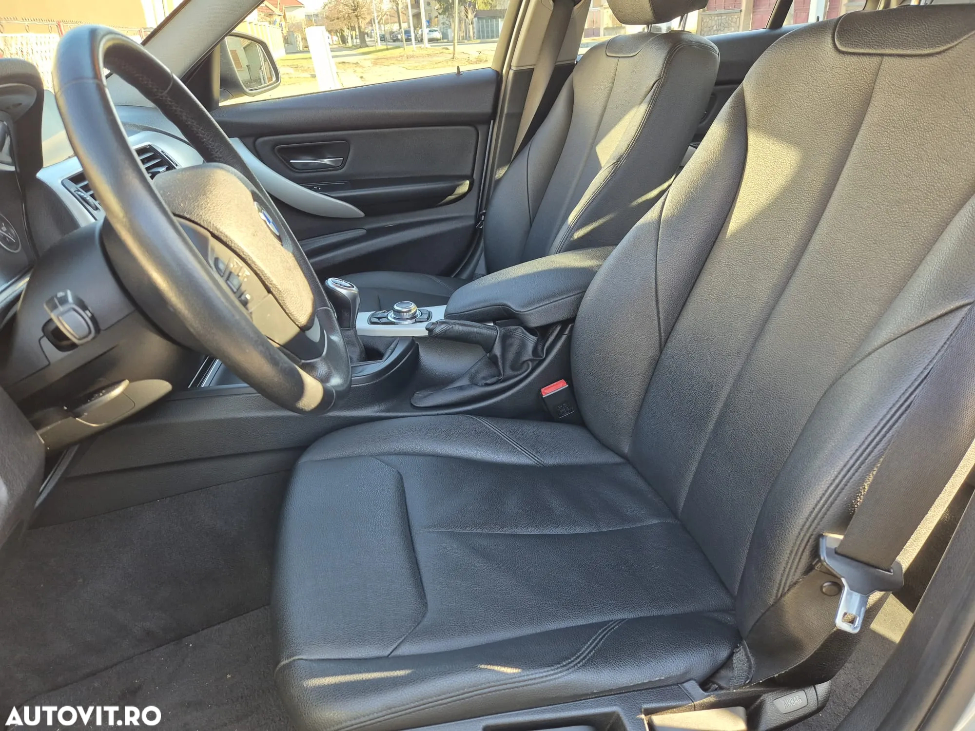 BMW Seria 3 316d - 13