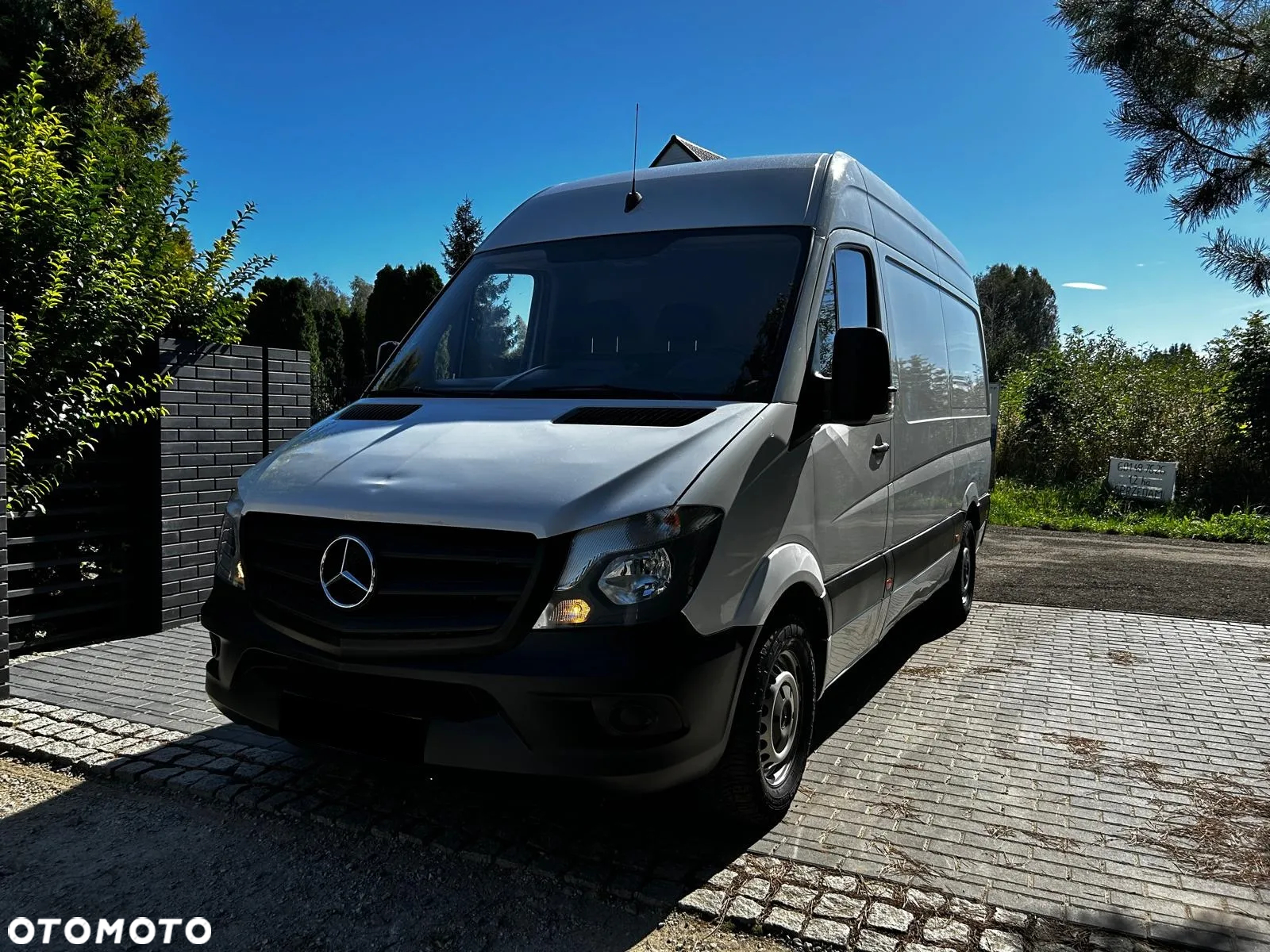 Mercedes-Benz Sprinter - 4