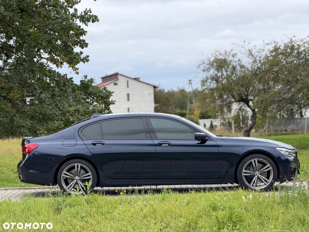 BMW Seria 7 750Li xDrive - 4