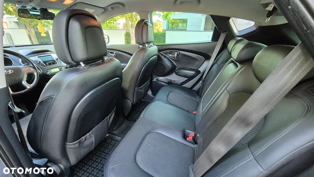 Hyundai ix35 2.0 4WD Premium - 19
