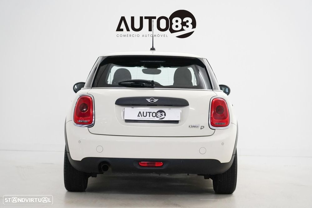 MINI 5 Portas One D - 4