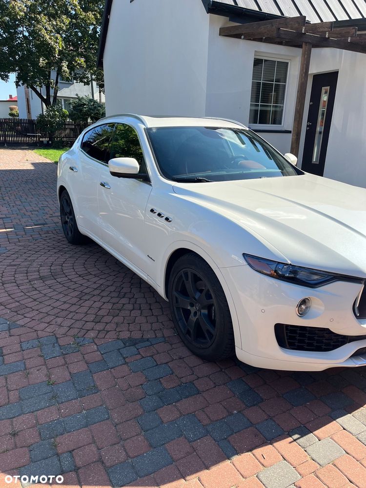 Maserati Levante Granlusso - 22