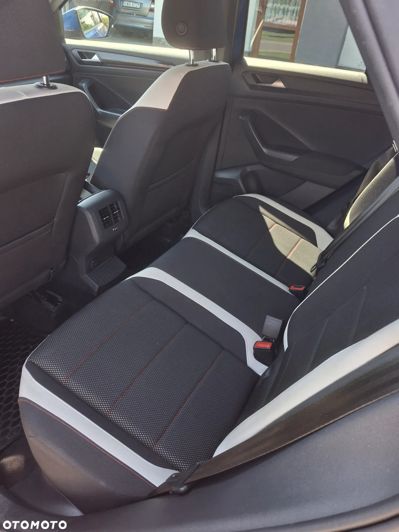 Volkswagen T-Roc 1.5 TSI ACT Premium DSG - 27