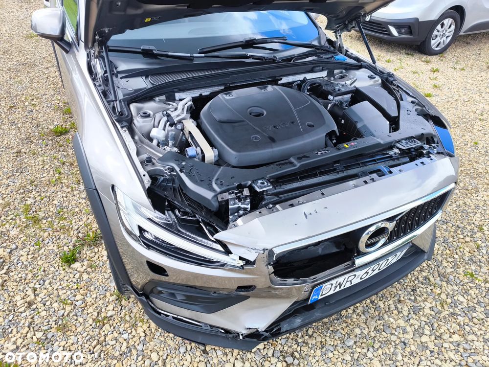 Volvo V60 Cross Country T5 AWD Geartronic - 10