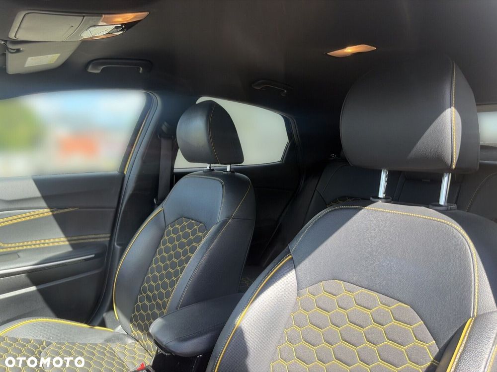 Kia XCeed - 12