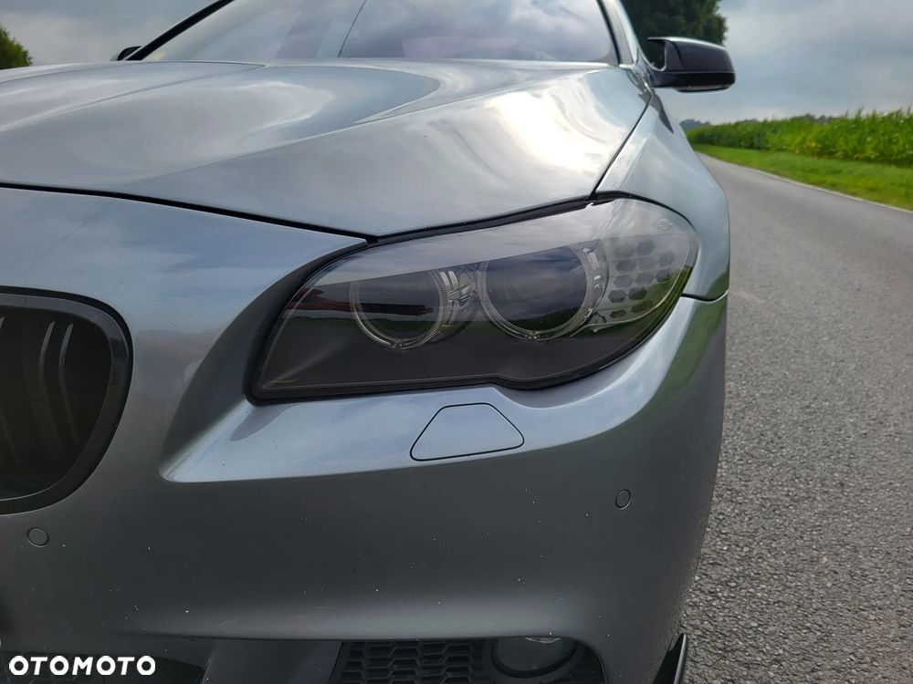 BMW Seria 5 530d xDrive - 10