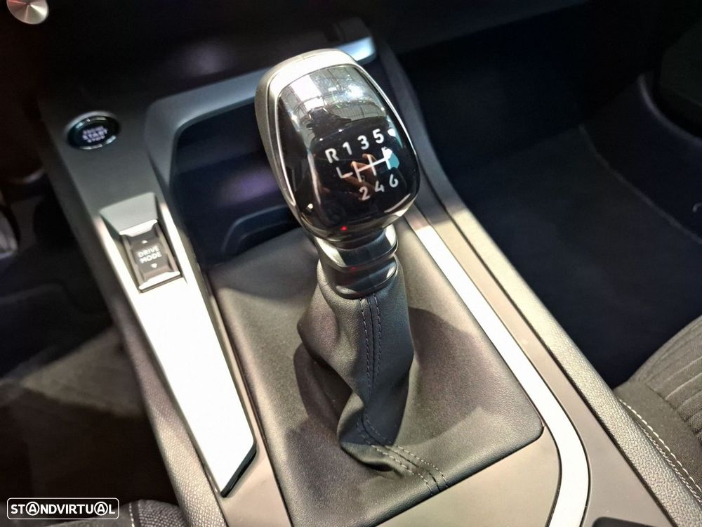 Peugeot 308 SW 1.2 PureTech Active - 19