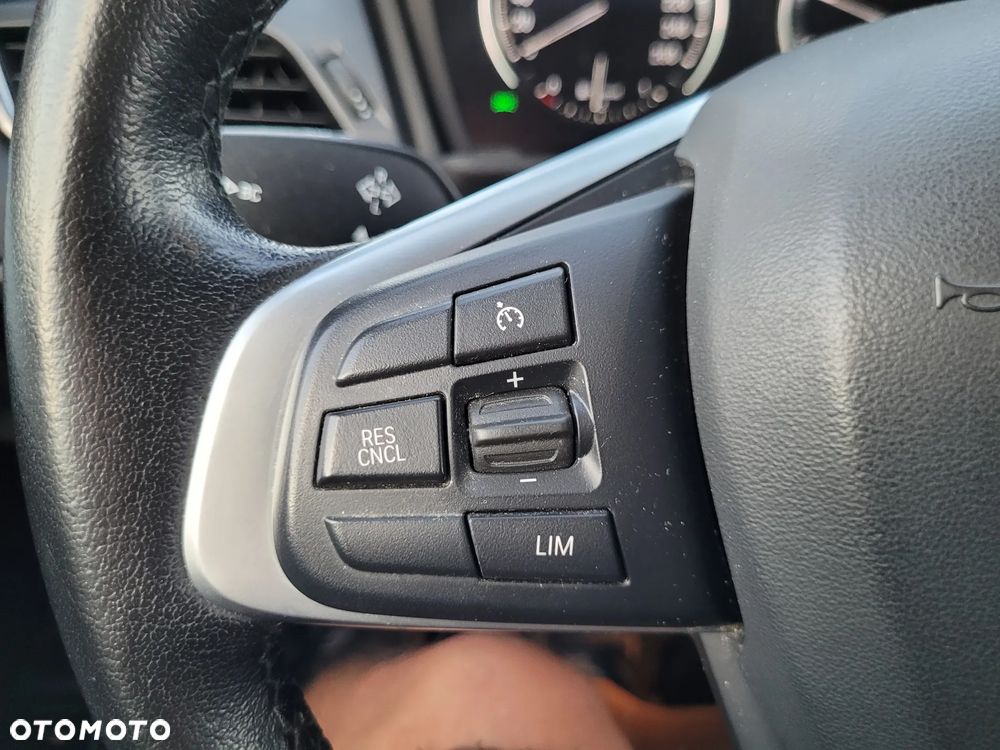 BMW Seria 2 218d Advantage - 11