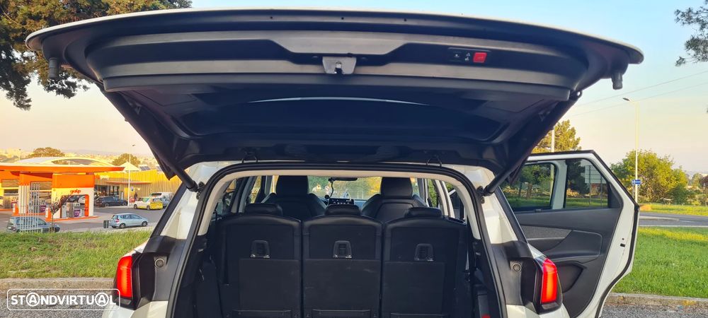 Peugeot 5008 BlueHDI 130 EAT8 Allure Business-Pack - 19