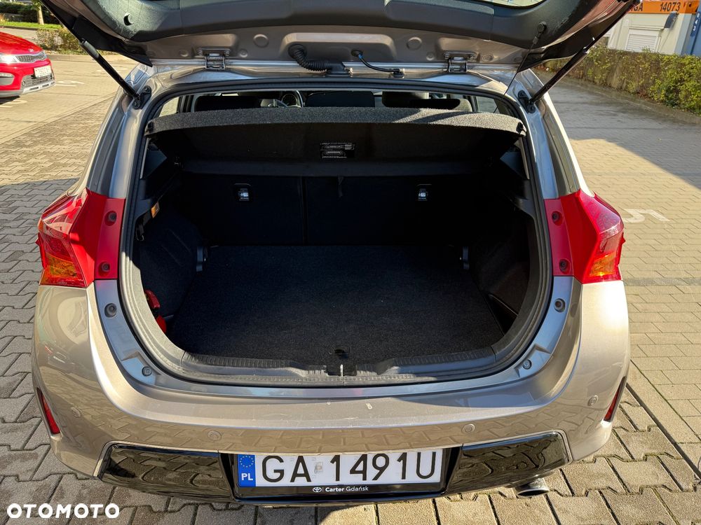 Toyota Auris 1.6 Premium - 6