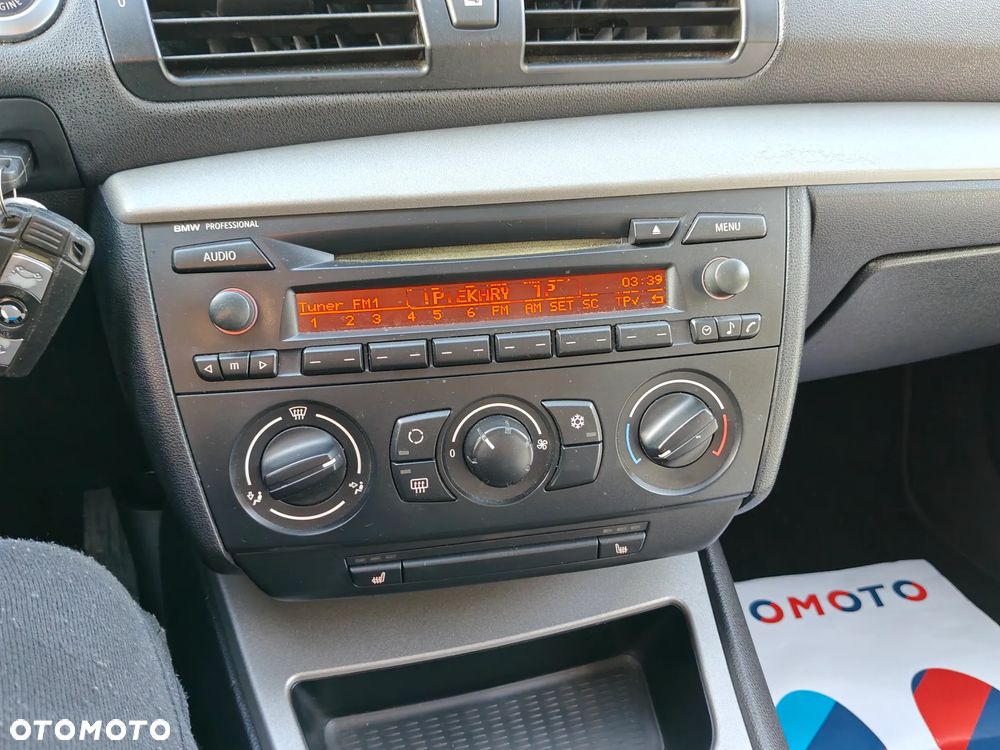 BMW Seria 1 116i - 35