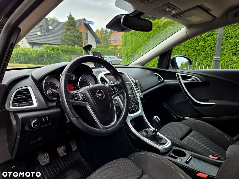 Opel Astra 1.4 T Cosmo EU6 - 9