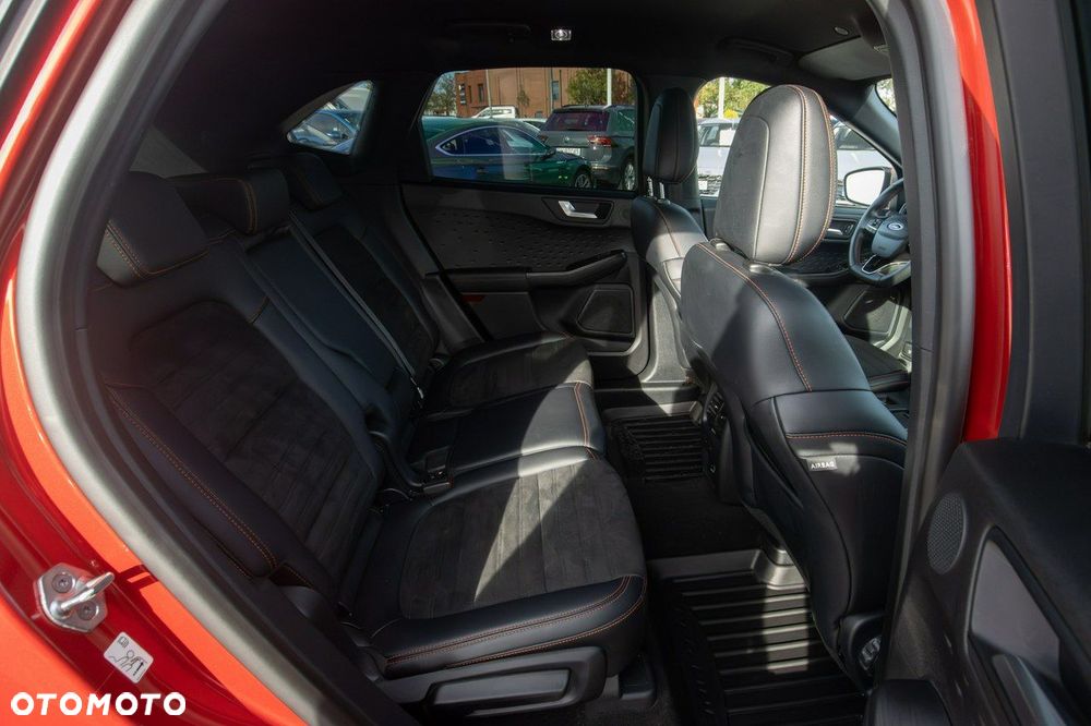 Ford Kuga - 38