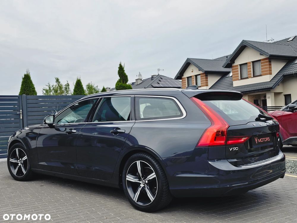 Volvo V90 D3 Momentum Pro - 3