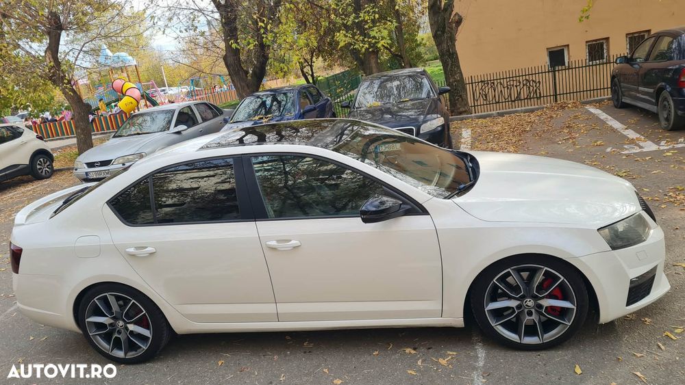 Skoda Octavia 2.0 TDI RS - 11