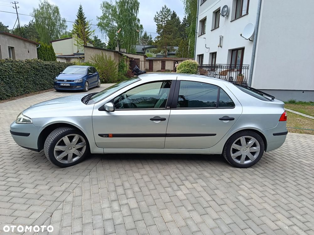 Renault Laguna - 4