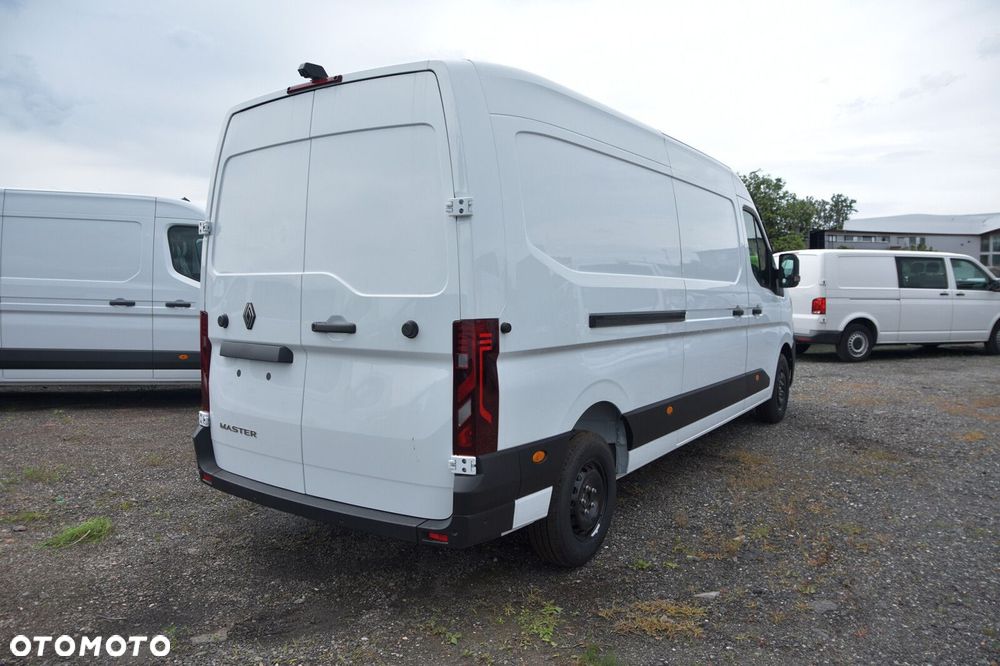 Renault Master Furgon L3H2 2.0 130KM - 5