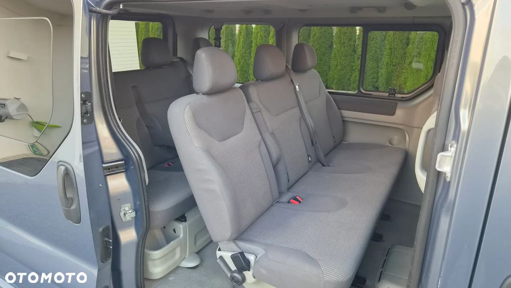 Opel Vivaro Tour Elegance L1H1 - 11