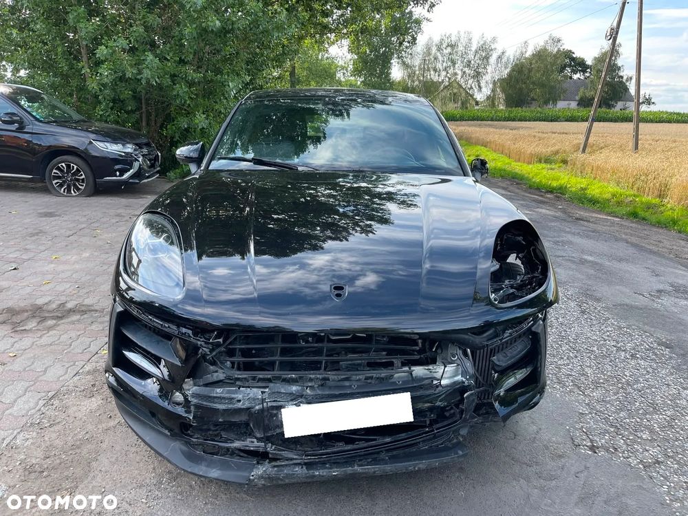 Porsche Macan S - 32