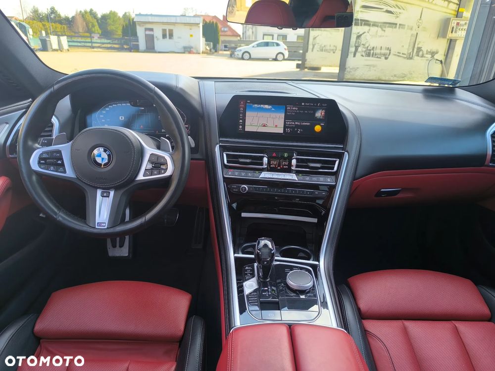 BMW Seria 8 - 11
