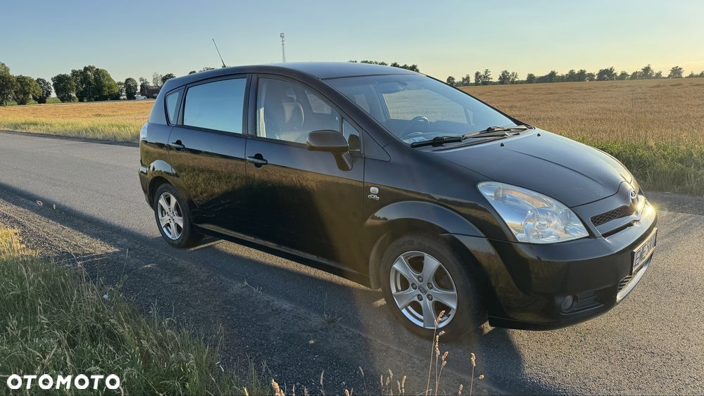 Toyota Corolla Verso - 2