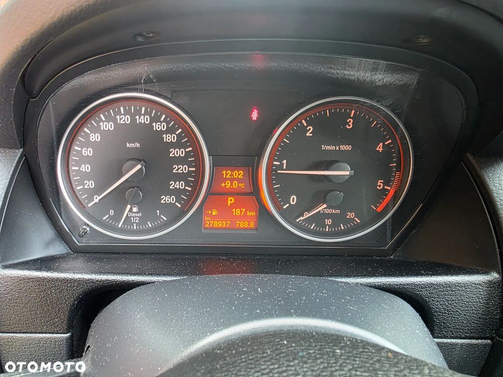 BMW X1 xDrive23d - 12