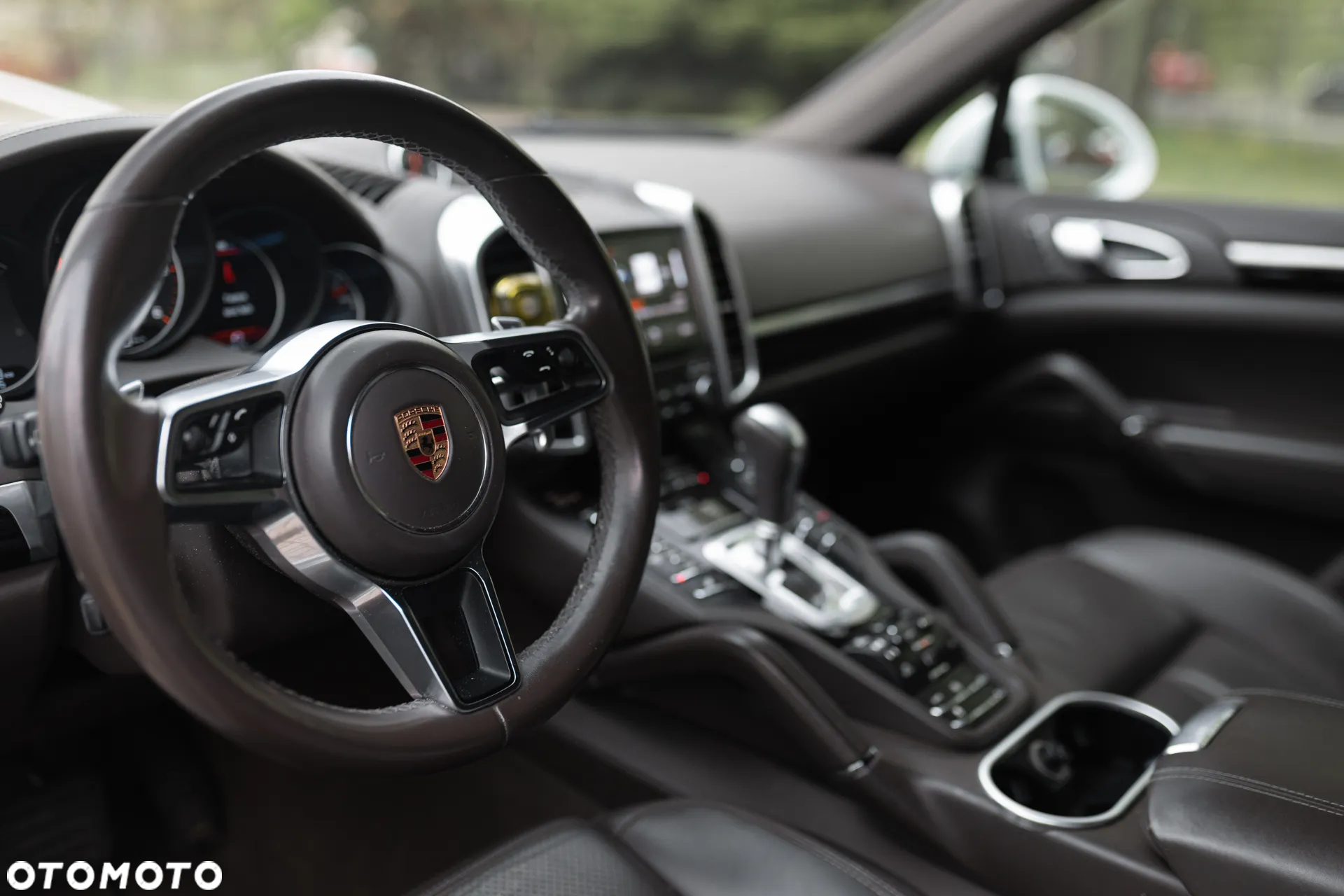 Porsche Cayenne Diesel Platinum Edition - 16
