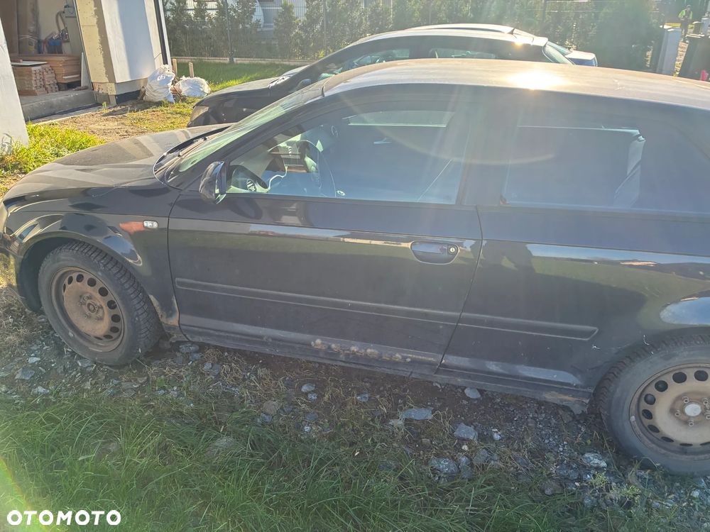 Audi A3 3-drzwiowe 1.6 Ambiente - 4