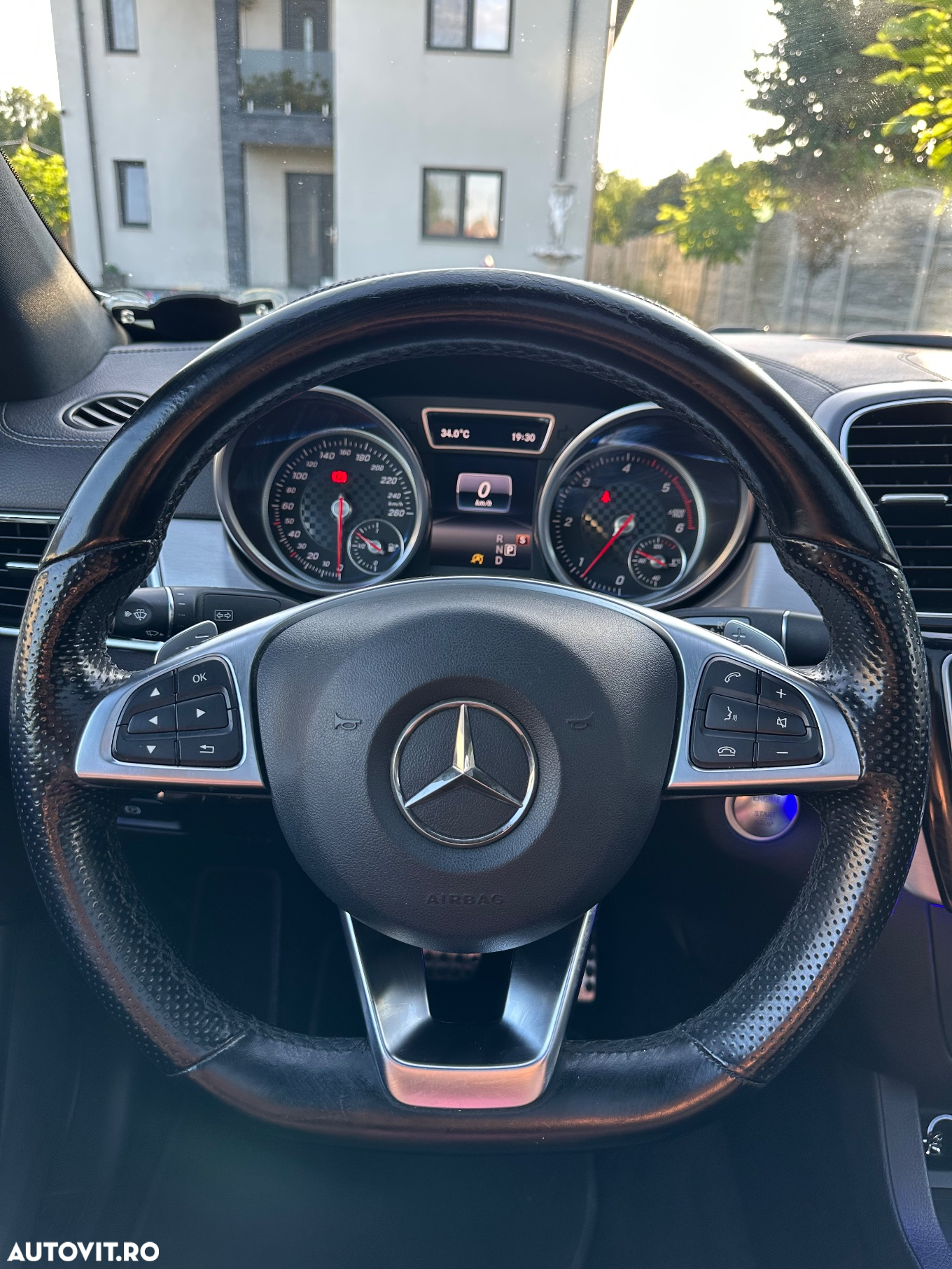 Mercedes-Benz GLE Coupe 350 d 4Matic 9G-TRONIC AMG Line - 12