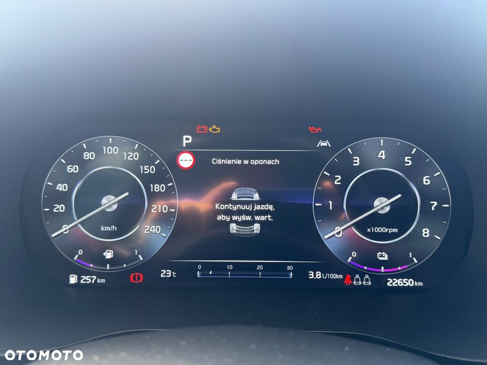 Kia XCeed - 10