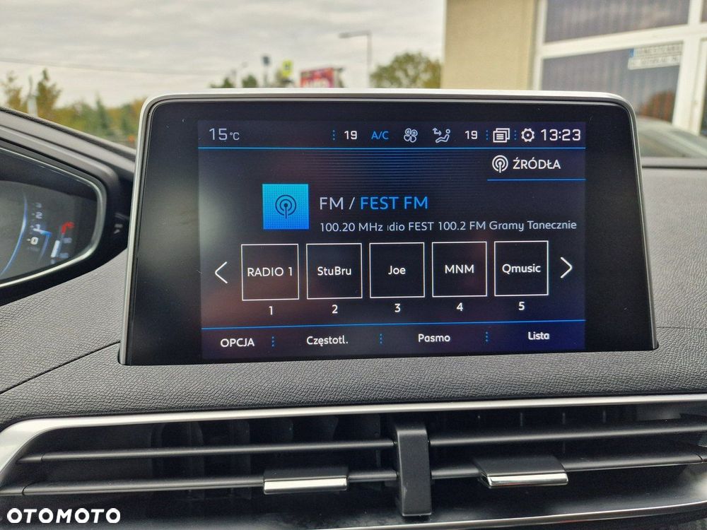 Peugeot 5008 1.5 BlueHDi Allure S&S - 28