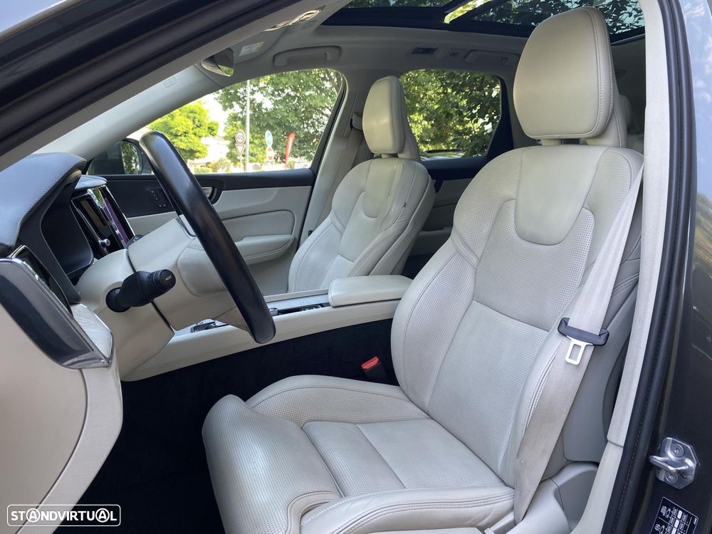Volvo XC 60 2.0 T8 PHEV Inscription AWD - 16