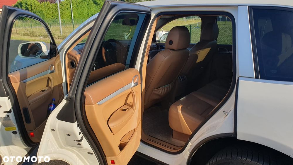 Porsche Cayenne Tiptronic S - 20