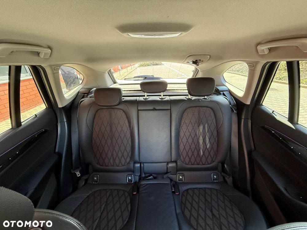BMW X1 xDrive18d xLine - 8