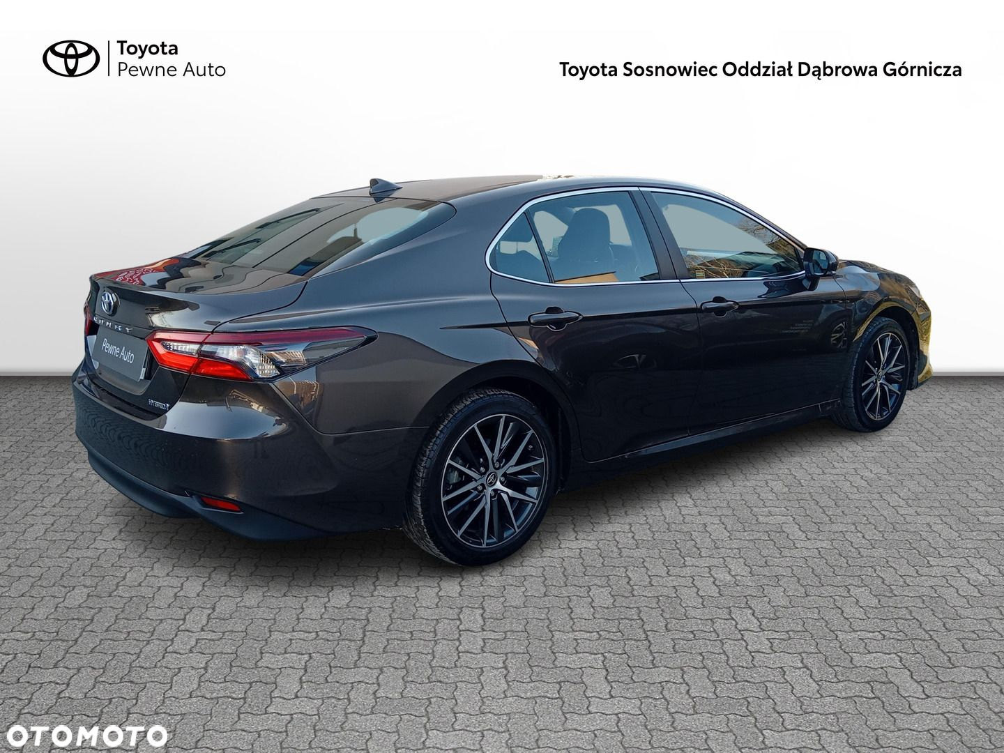 Toyota Camry - 7