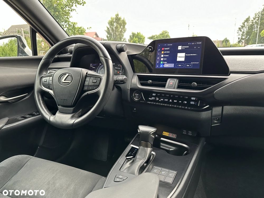 Lexus UX 250h GPF Business 2WD - 22