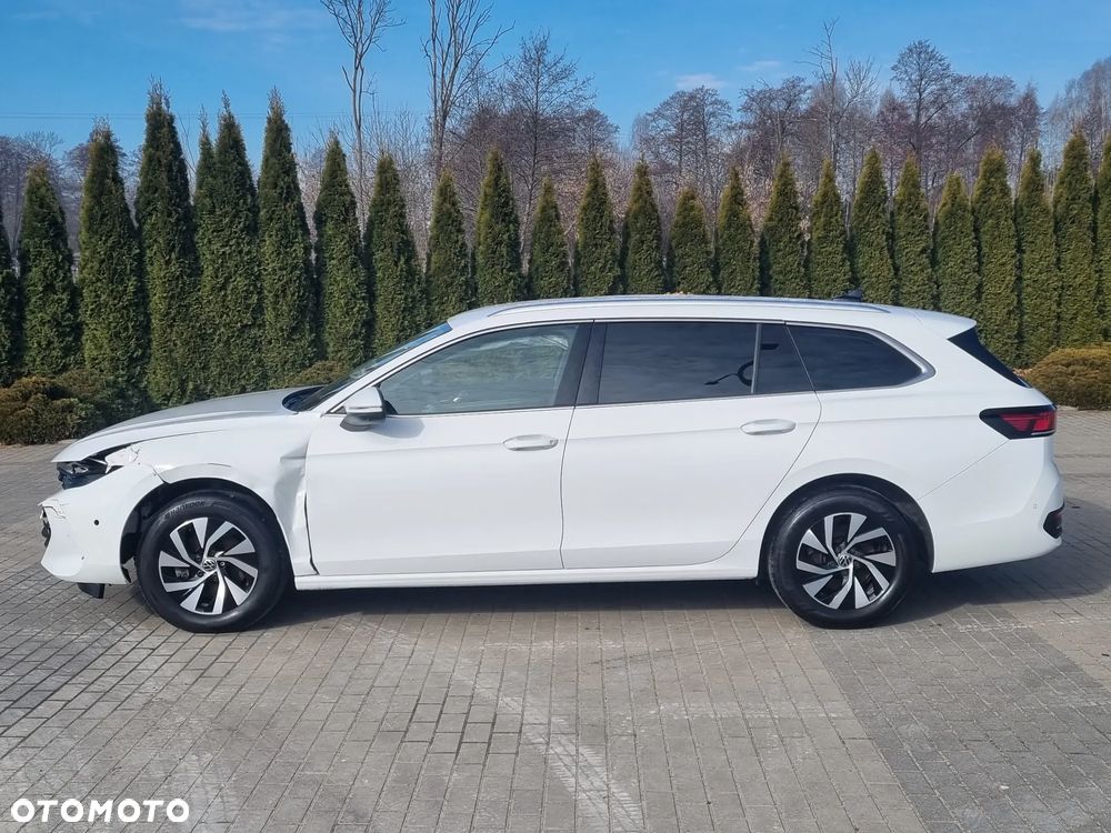 Volkswagen Passat Variant 1.5 TSI OPF DSG Business - 4