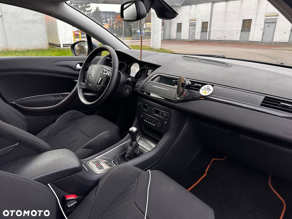 Citroën C5 2.0 16V Confort - 6