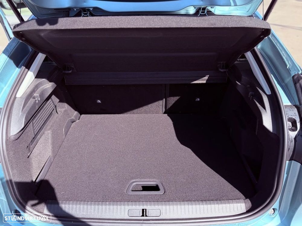 Citroën C4 BlueHDi 130 Stop&Start EAT8 SHINE - 32