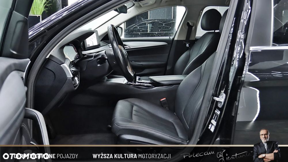 BMW Seria 5 520d Luxury Line sport - 10