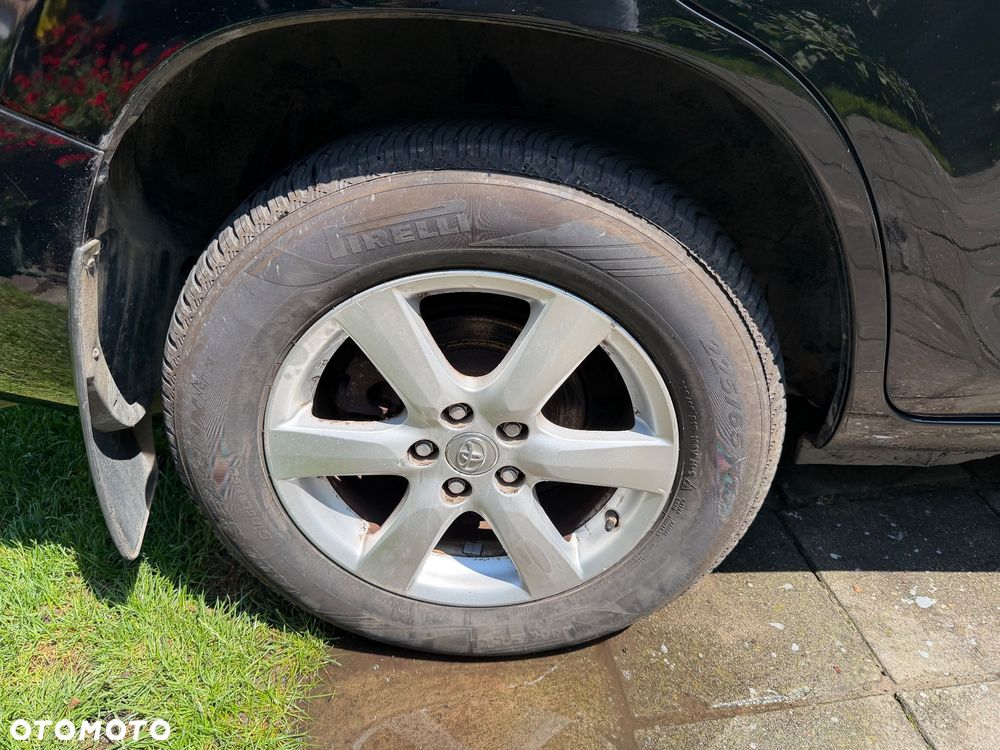 Toyota RAV4 - 11